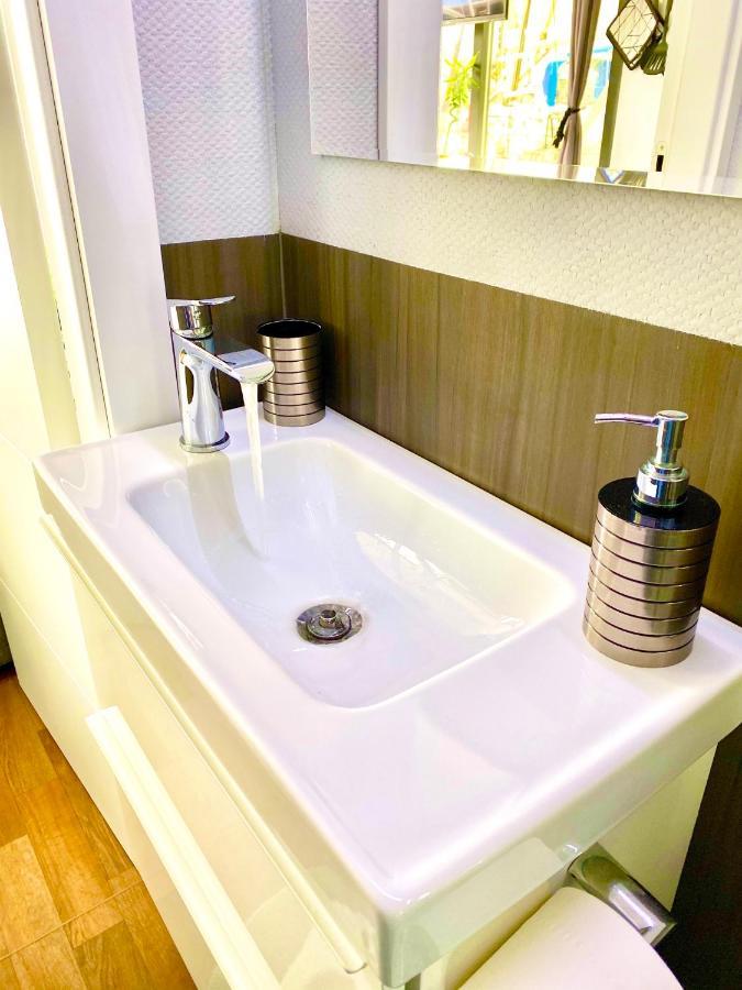 Houseboat Seabreeze Hotel Алгеро Екстериор снимка