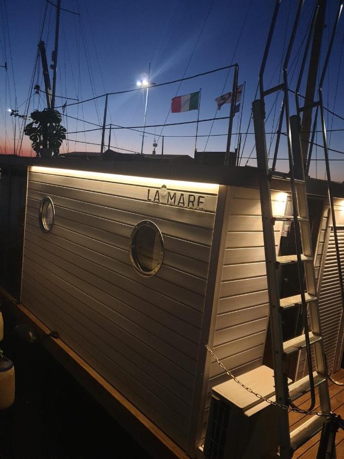Houseboat Seabreeze Hotel Алгеро Екстериор снимка