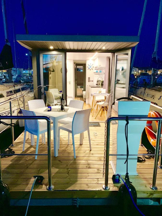 Houseboat Seabreeze Hotel Алгеро Екстериор снимка