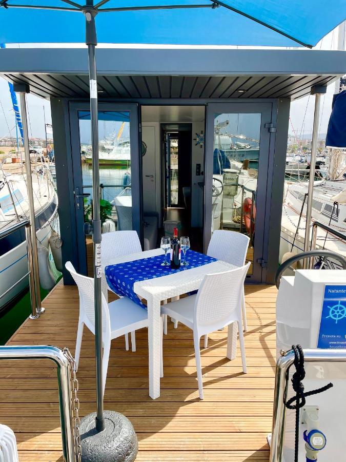 Houseboat Seabreeze Hotel Алгеро Екстериор снимка