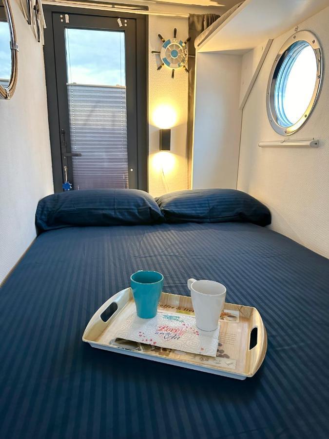 Houseboat Seabreeze Hotel Алгеро Екстериор снимка