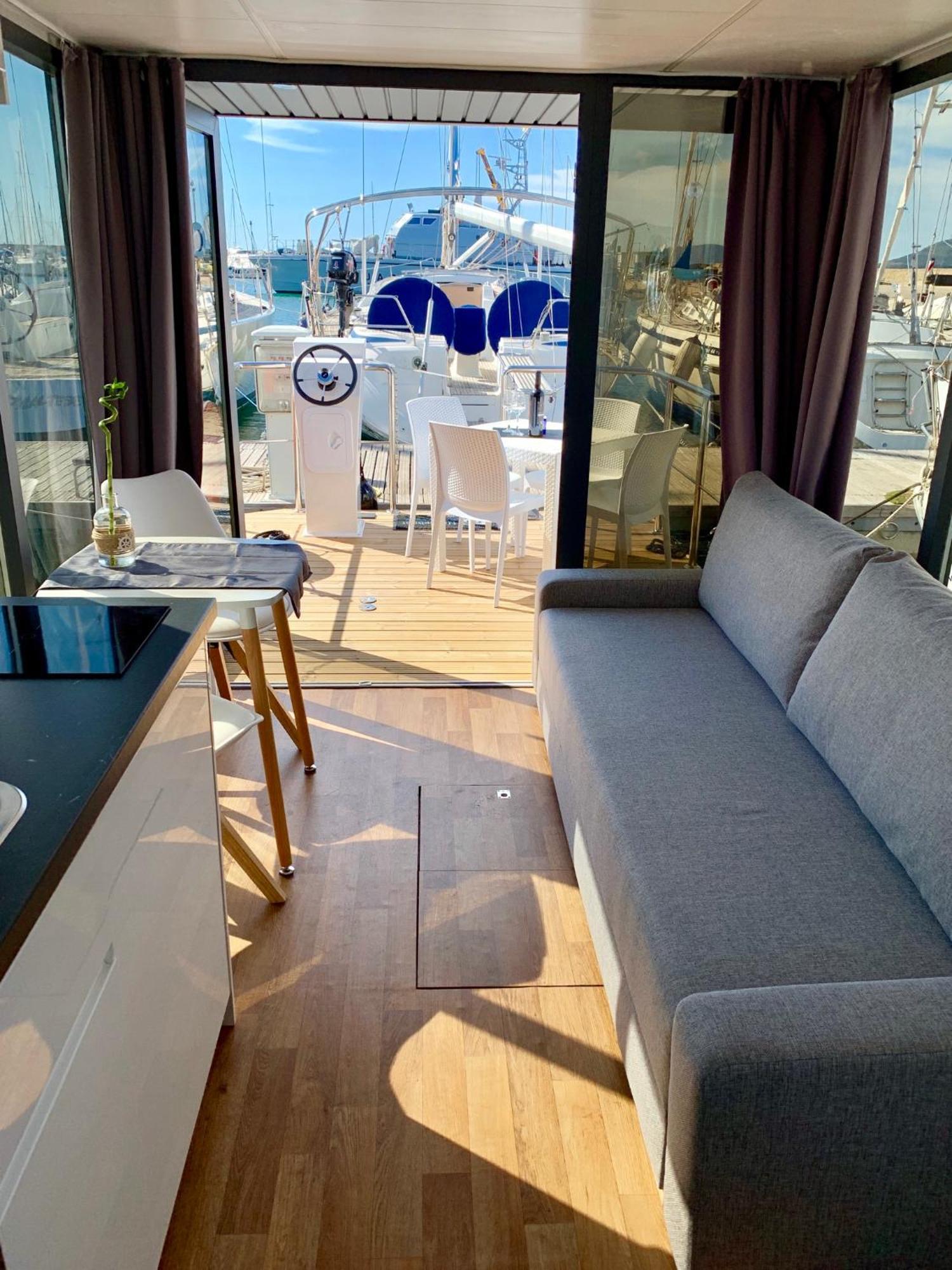 Houseboat Seabreeze Hotel Алгеро Екстериор снимка