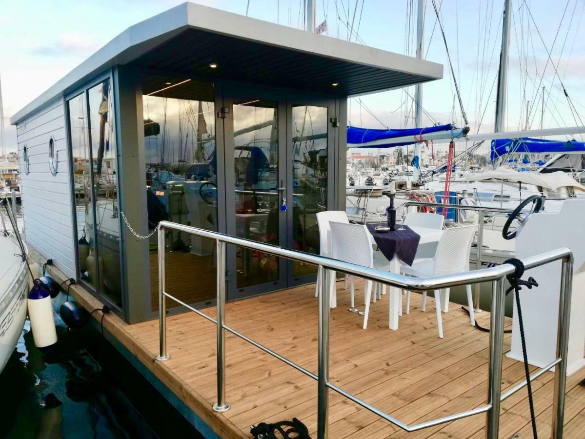 Houseboat Seabreeze Hotel Алгеро Екстериор снимка