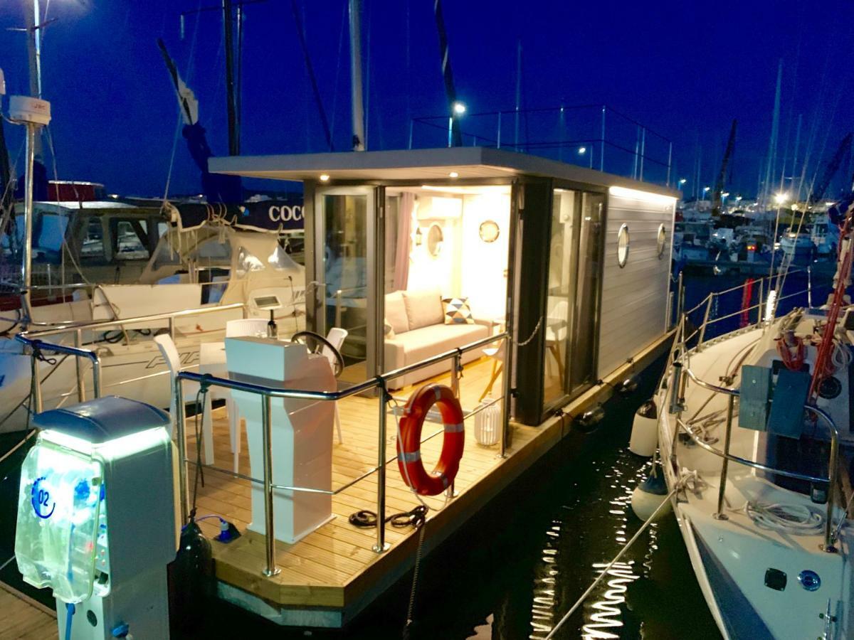 Houseboat Seabreeze Hotel Алгеро Екстериор снимка