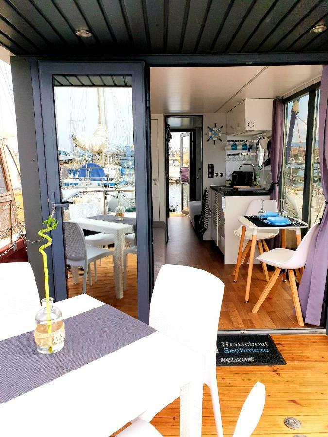 Houseboat Seabreeze Hotel Алгеро Екстериор снимка