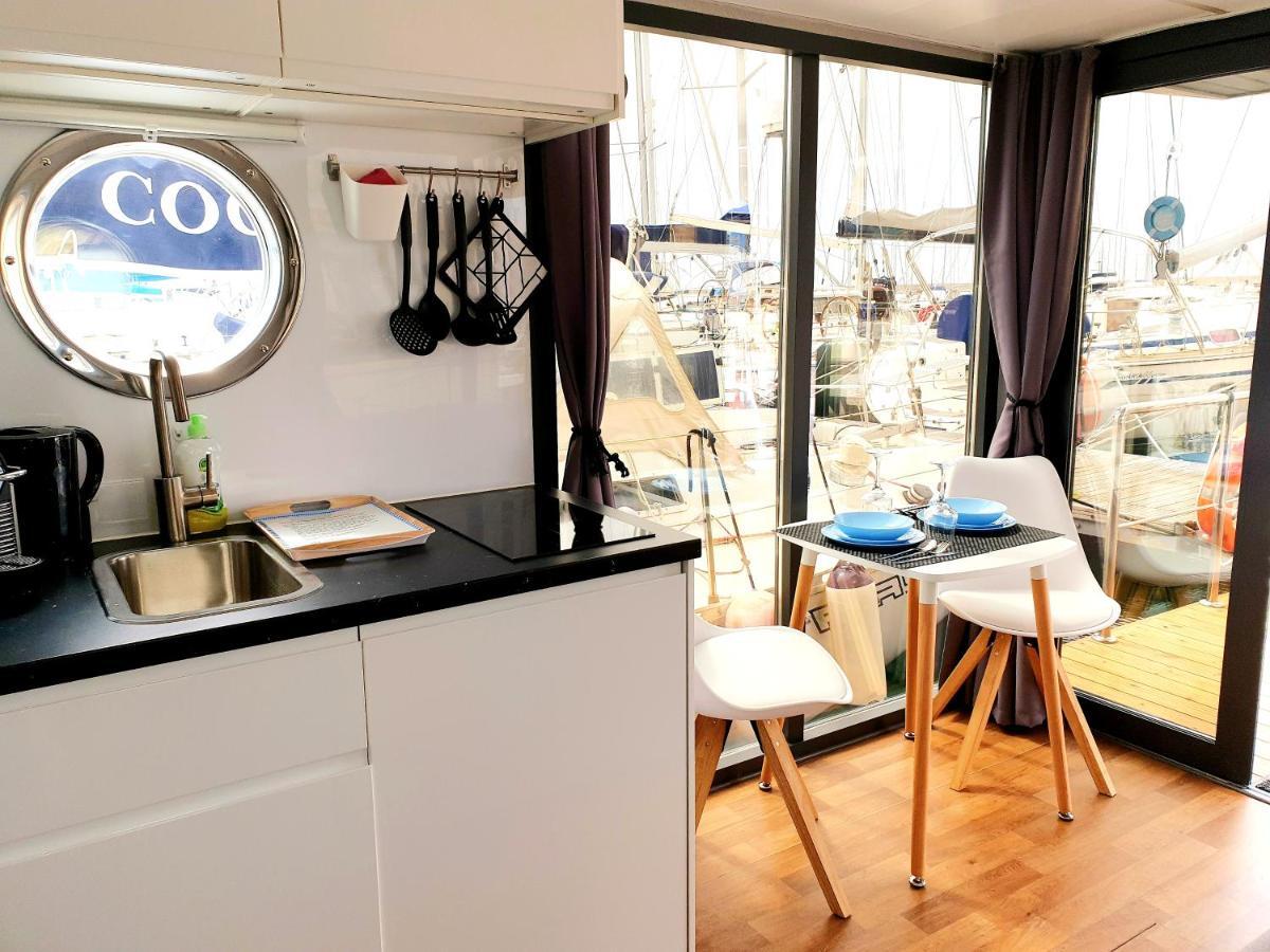 Houseboat Seabreeze Hotel Алгеро Екстериор снимка